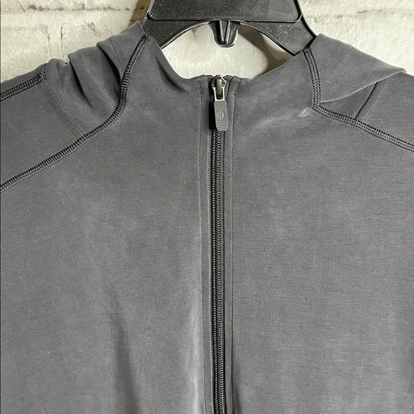 Lululemon Softstreme cropped hoodie sweatshirt - Picture 4 of 8